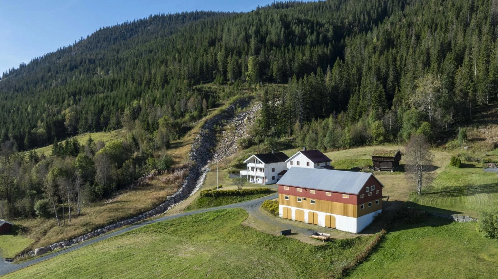 (SELT/SOLGT) LJOSTAD